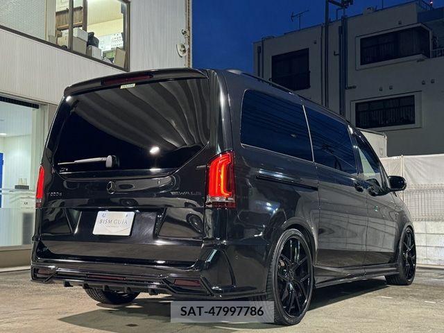 Mercedes Benz V-CLASS 2017-11 351392-7