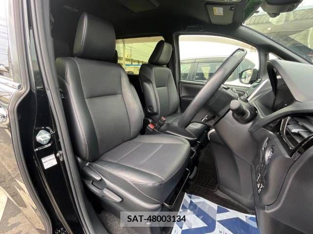 Toyota ESQUIRE 2018-12 247621-8