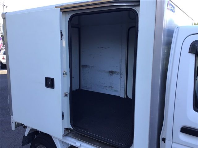 Nissan CLIPPER 2015-05 16074-14