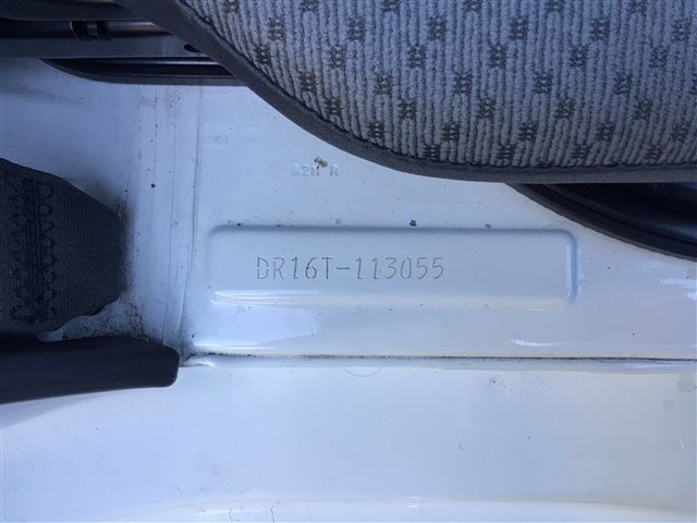 Nissan CLIPPER 2015-05 16074-4
