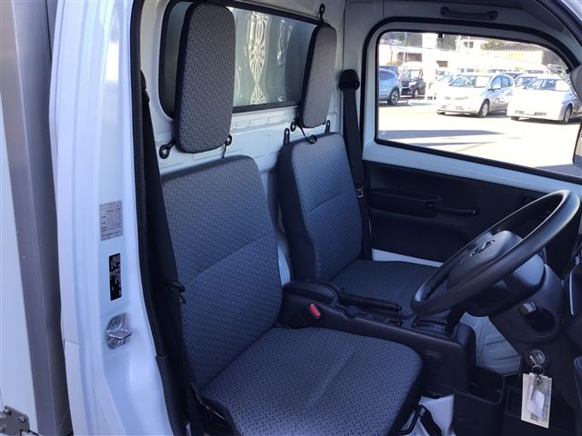 Nissan CLIPPER 2015-05 16074-13