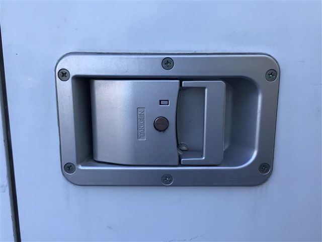Nissan CLIPPER 2015-05 16074-16