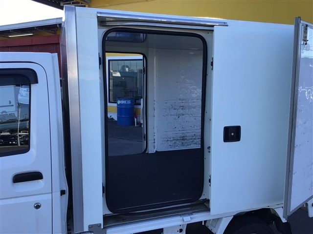 Nissan CLIPPER 2015-05 16074-19