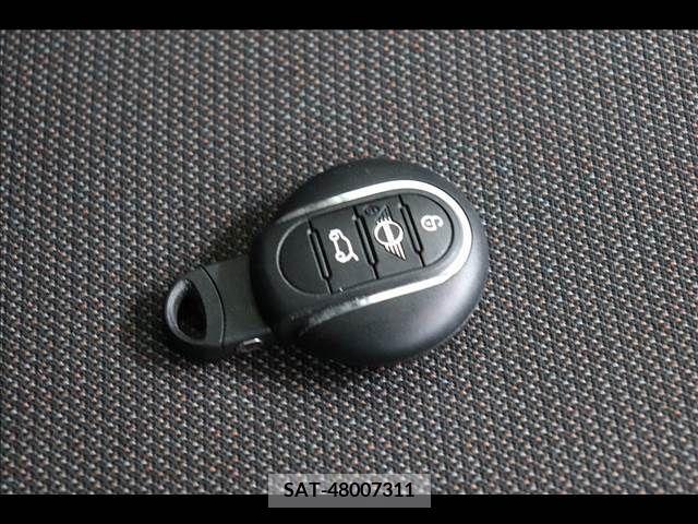 Bmw MINI 2018-06 319856-7