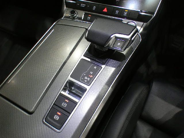 Audi A6 2020-05 5887-27
