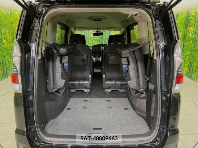 Nissan SERENA 2018-03 211382-11