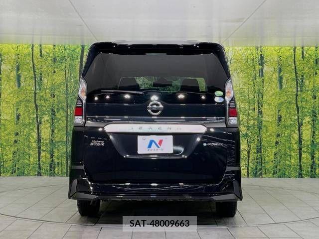 Nissan SERENA 2018-03 211382-16