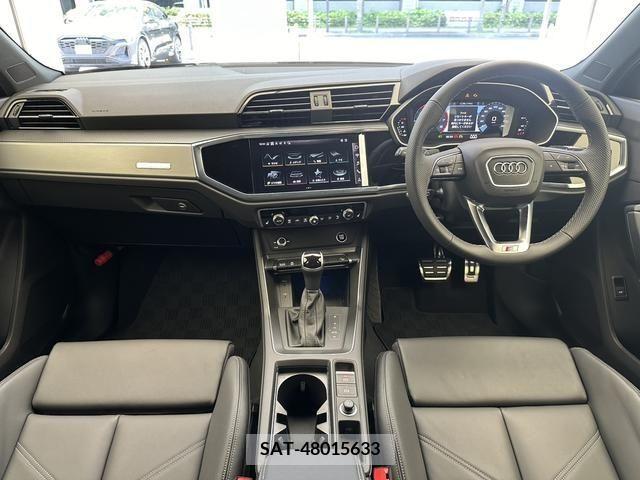 Audi Q3 2023-11 261262-6
