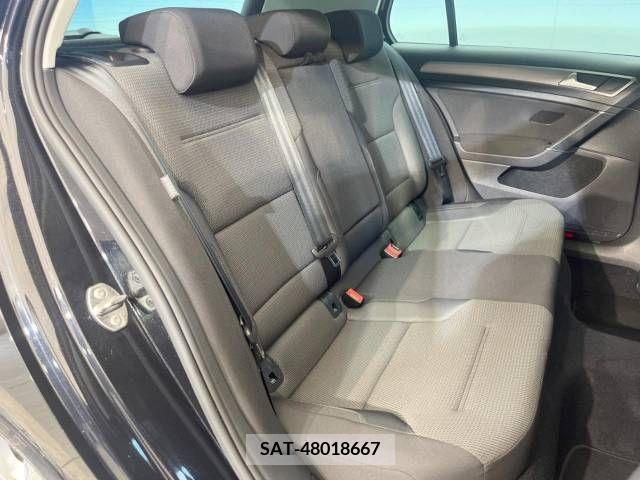 VolksWagen GOLF 2016-07 370642-9