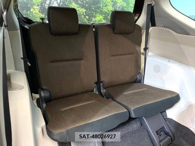 Toyota SIENTA 2016-01 394039-10