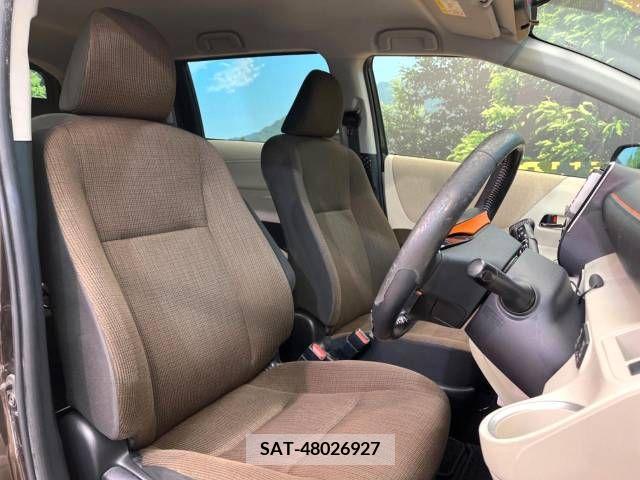 Toyota SIENTA 2016-01 394039-8