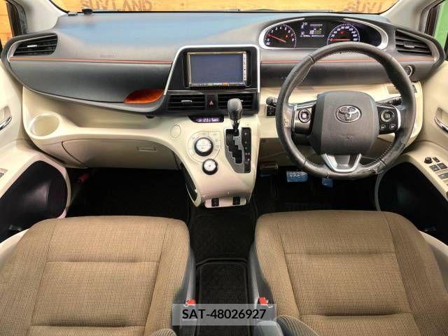 Toyota SIENTA 2016-01 394039-1