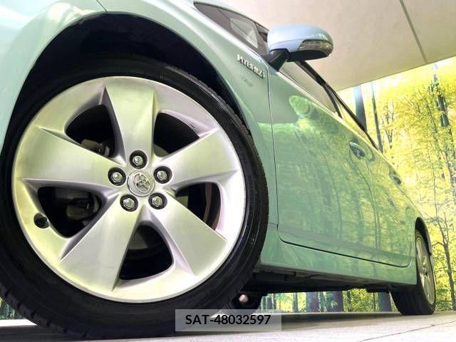 Toyota PRIUS 2010-01 393357-13