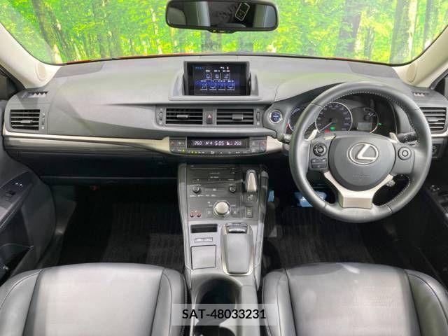 Lexus CT 2014-02 353925-1