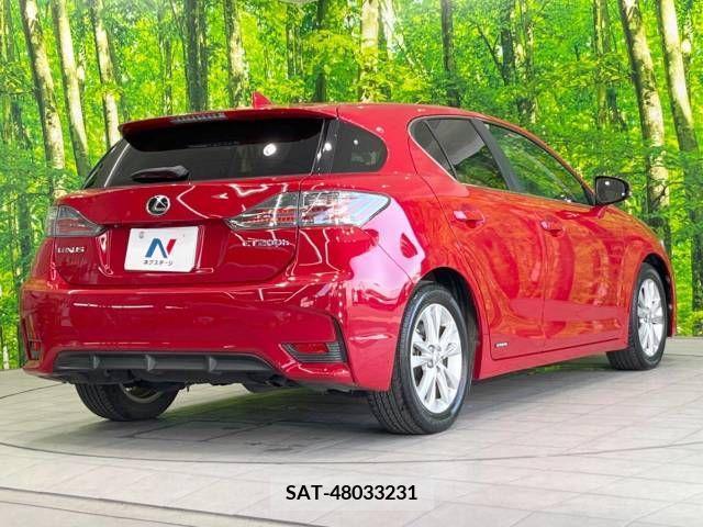 Lexus CT 2014-02 353925-17
