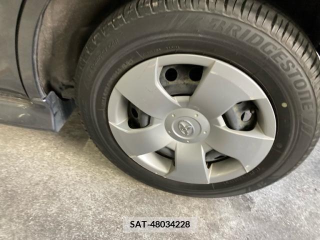 Toyota SIENTA 2007-12 394073-7