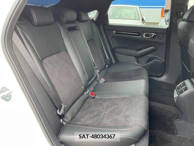 Honda CIVIC 2023-08 379443-10