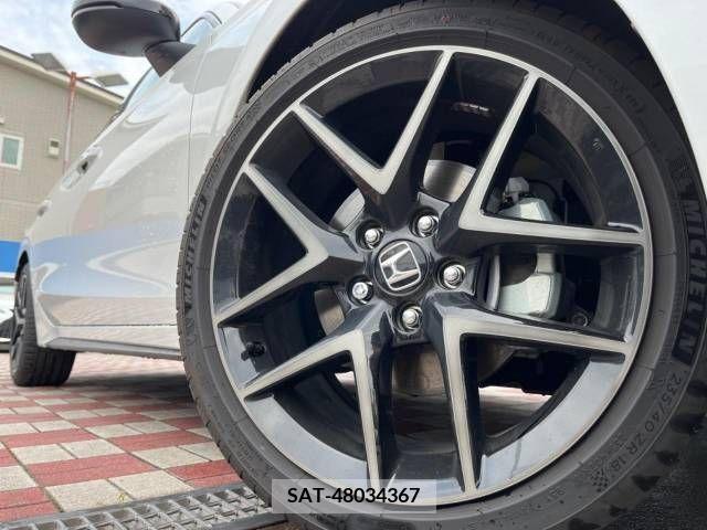 Honda CIVIC 2023-08 379443-12