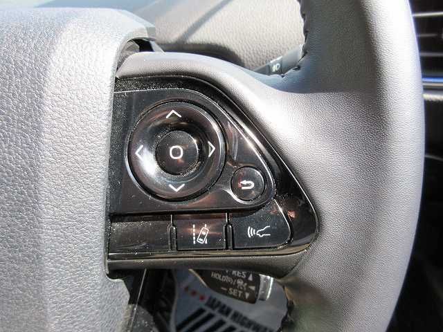 Toyota PRIUS 2019-03 21887-12