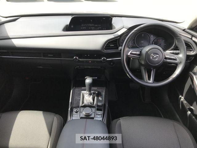 Mazda CX-30 2022-03 230670-1