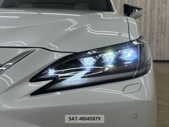 Lexus ES 2020-08 300402-9