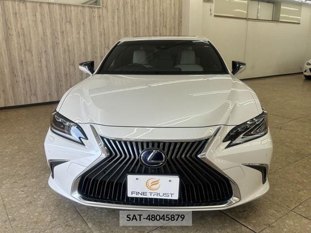 Lexus ES 2020-08 300402-11