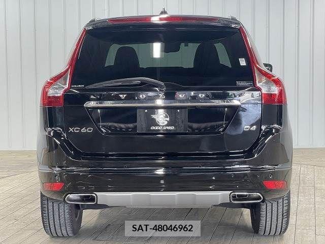 Volvo XC60 2015-09 329722-12