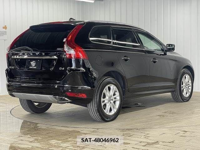 Volvo XC60 2015-09 329722-16
