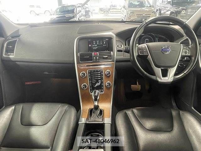 Volvo XC60 2015-09 329722-1