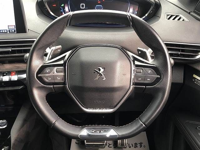 Peugeot 5008 2018-08 13228-14