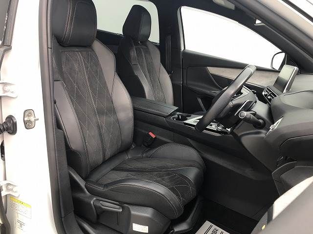 Peugeot 5008 2018-08 13228-9
