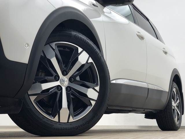 Peugeot 5008 2018-08 13228-12