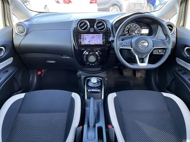 Nissan NOTE 2018-10 196278-1