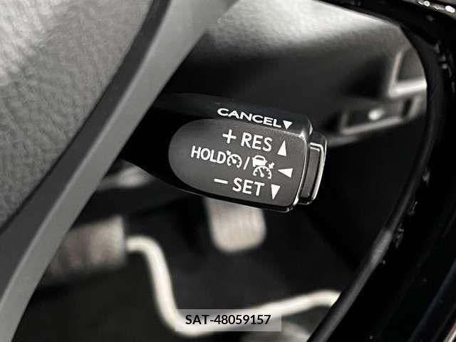 Toyota C-HR 2017-11 357773-18