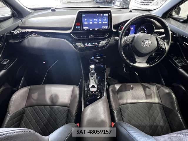 Toyota C-HR 2017-11 357773-16