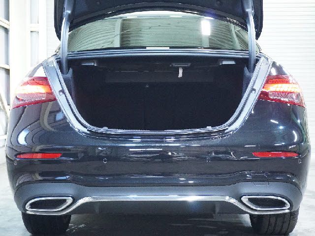 Mercedes Benz E-CLASS 2020-09 192962-6