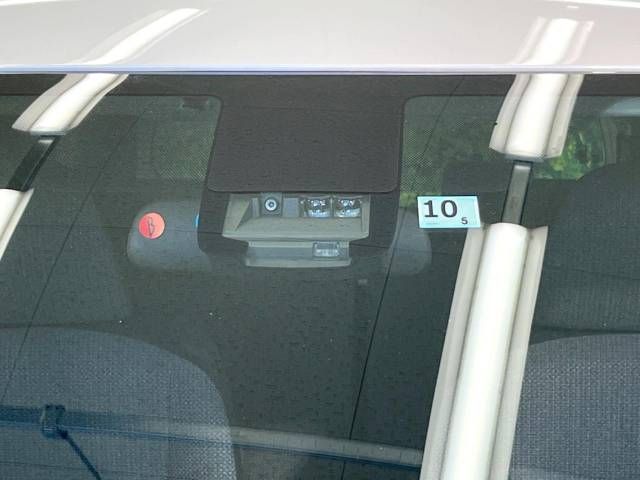 Toyota SIENTA 2018-10 12699-2