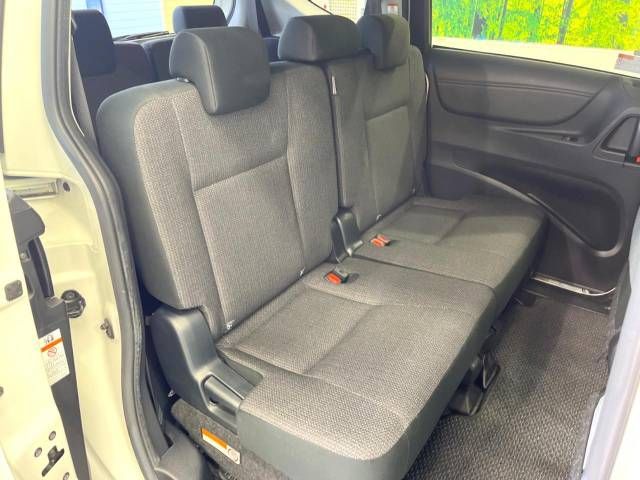 Toyota SIENTA 2018-10 12699-9