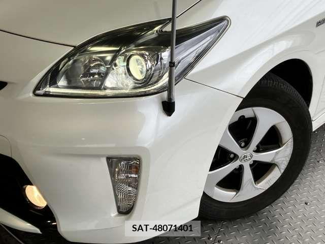 Toyota PRIUS 2015-09 373447-3