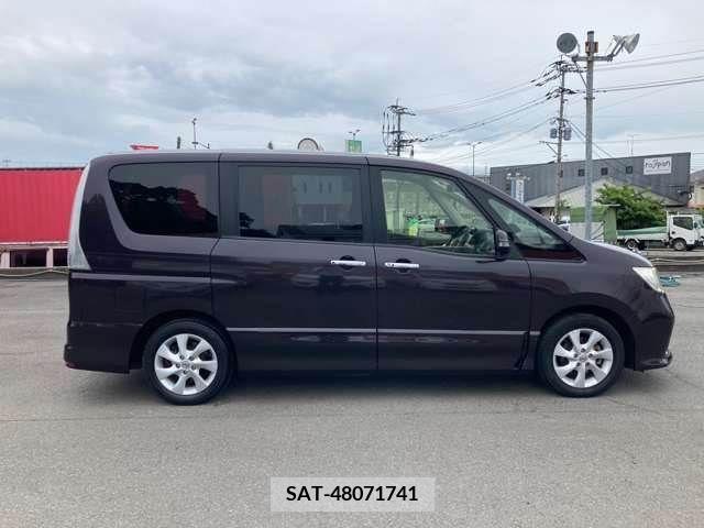 Nissan SERENA 2012-07 200931-1