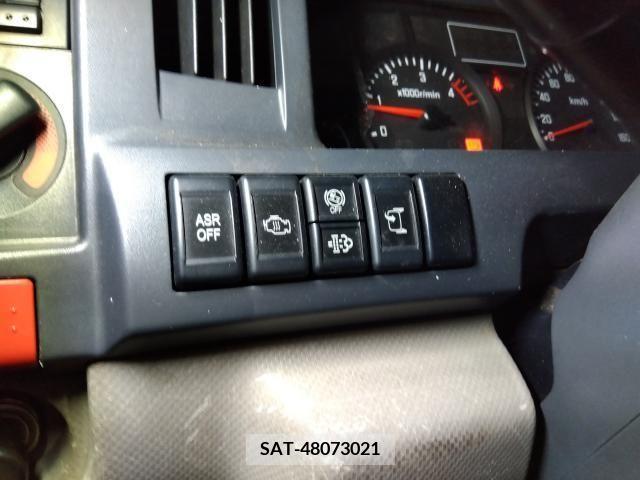Isuzu ELF TRUCK 2013-08 413497-7