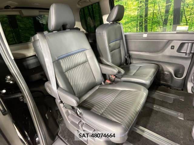 Nissan SERENA 2023-10 324945-8