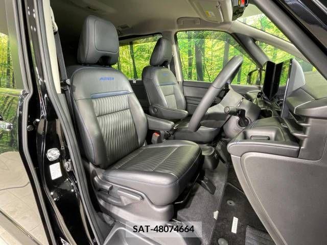 Nissan SERENA 2023-10 324945-7