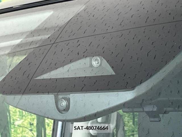 Nissan SERENA 2023-10 324945-2