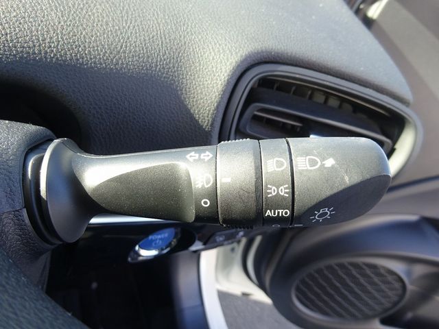 Toyota PRIUS 2018-05 28468-20