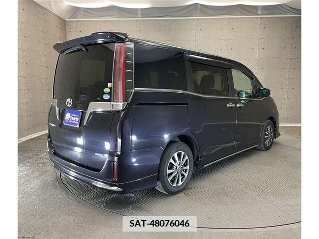 Toyota ESQUIRE 2018-06 349911-1
