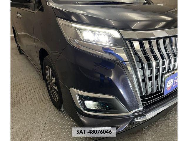 Toyota ESQUIRE 2018-06 349911-19