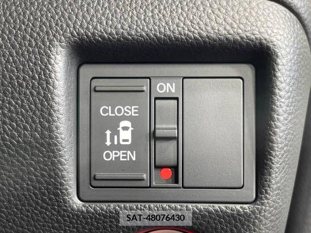 Honda N BOX CUSTOM 2018-03 341234-5