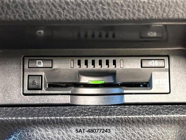 Toyota VOXY 2019-04 209571-6