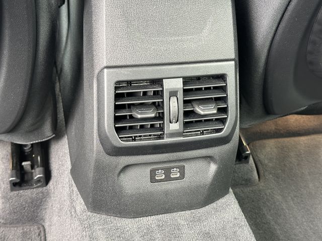 Bmw 2 SERIES 2022-07 20276-15